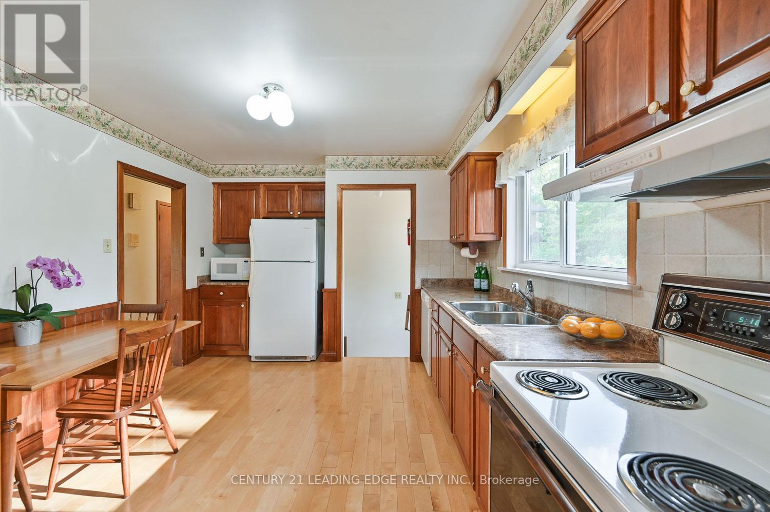 18 Sir Constantine Drive, Markham, Ontario  L3P 2X2 - Photo 13 - N12376704