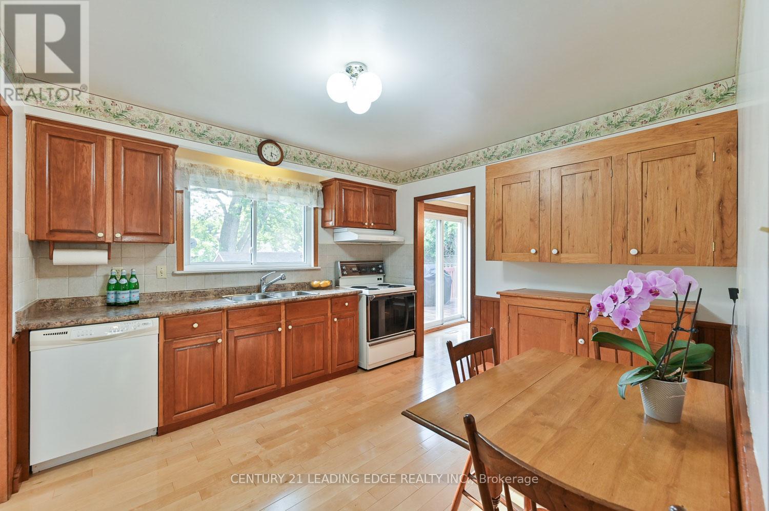18 Sir Constantine Drive, Markham, Ontario  L3P 2X2 - Photo 15 - N12376704
