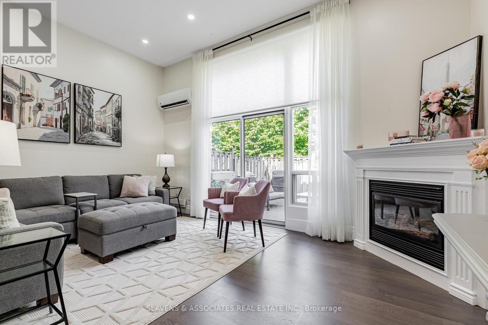 54 - 141 Clark Avenue, Markham (Thornhill), Ontario  L3T 4P4 - Photo 4 - N12376741