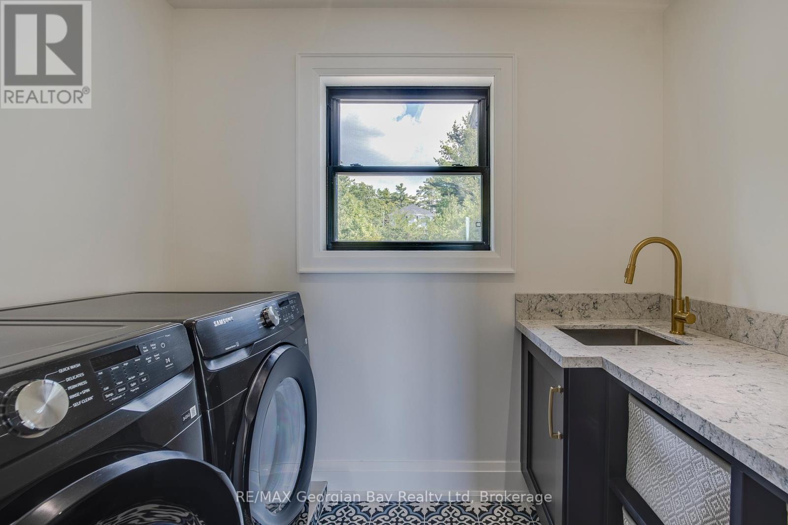 23 Trew Avenue, Tiny, Ontario  L0L 2T0 - Photo 39 - S12365383