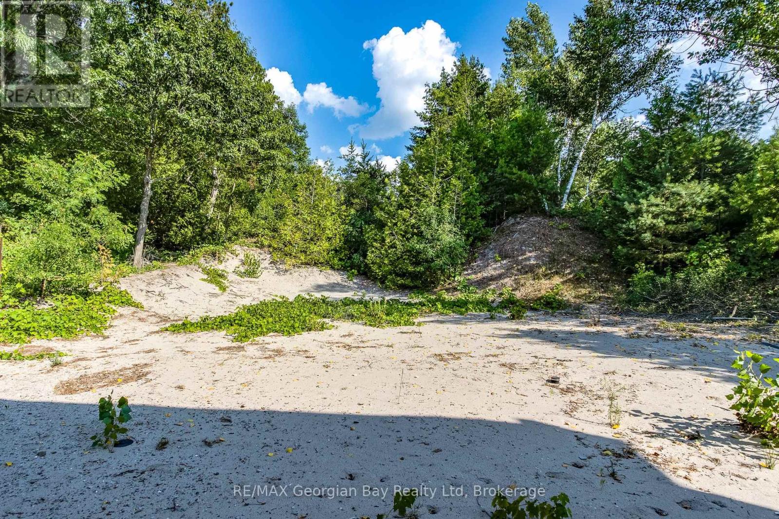 23 Trew Avenue, Tiny, Ontario  L0L 2T0 - Photo 44 - S12365383