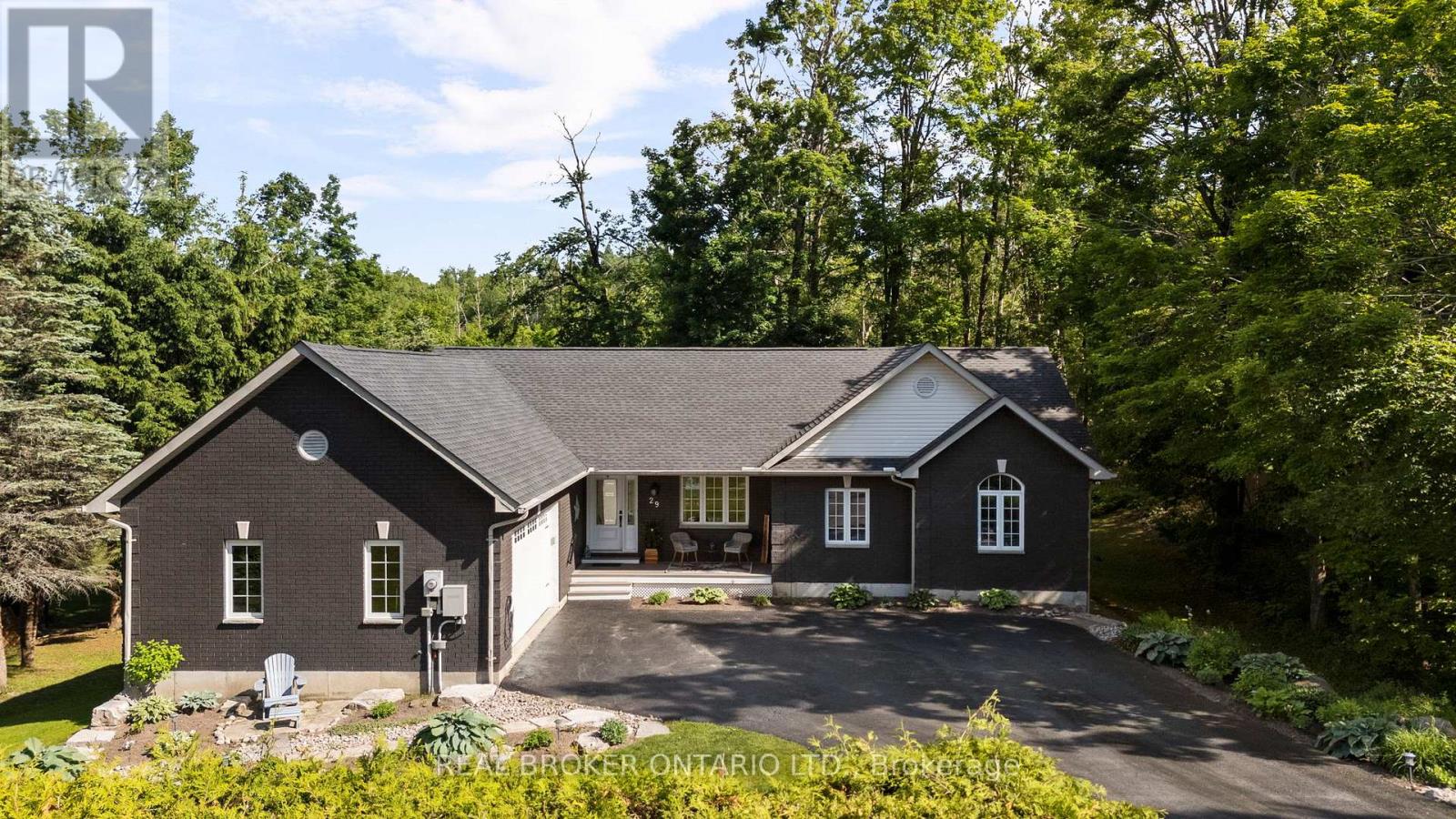 Property at 29 NORDIC TRAIL image 2