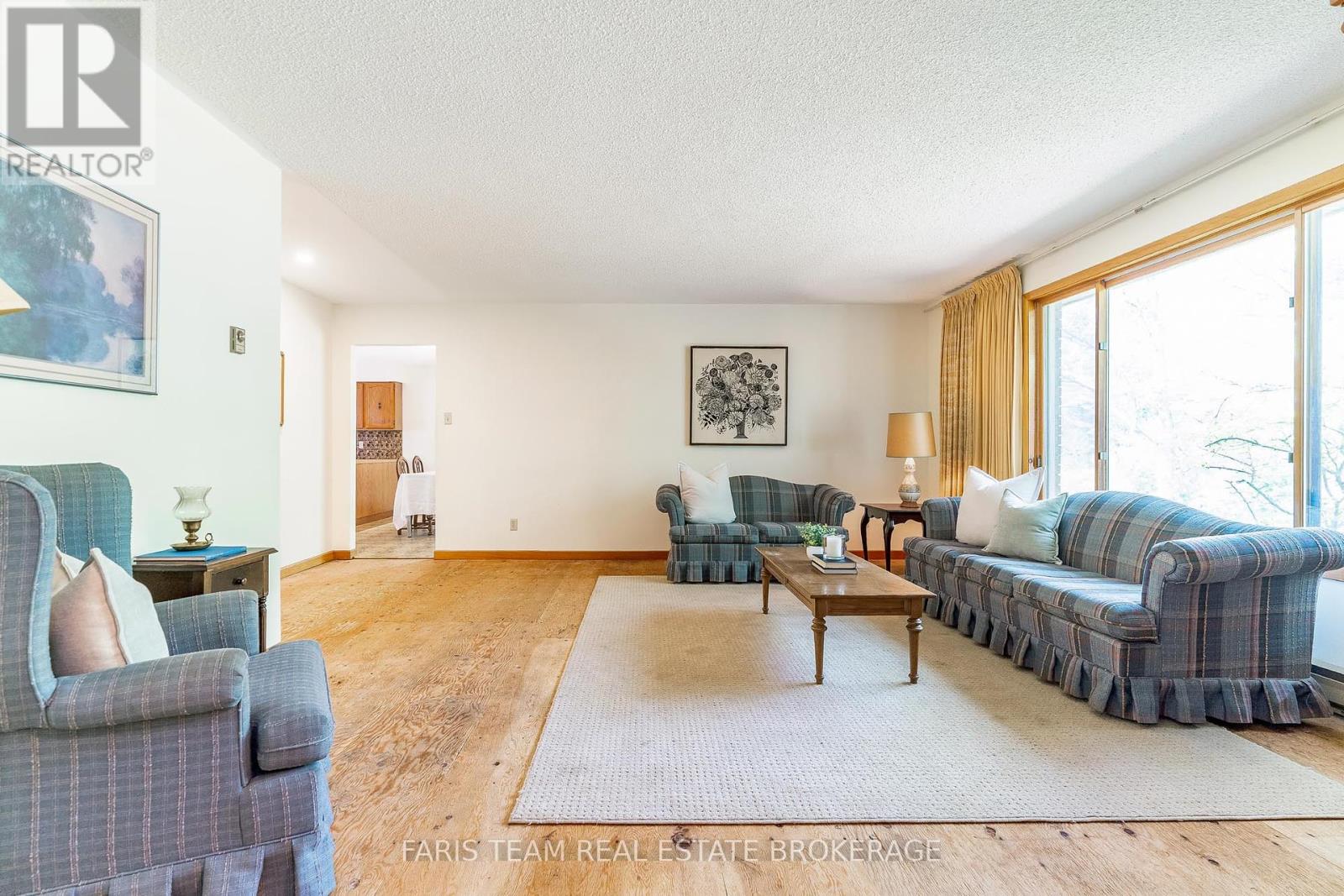 29 Lorrie Crescent, Tiny, Ontario  L0L 2T0 - Photo 15 - S12376628