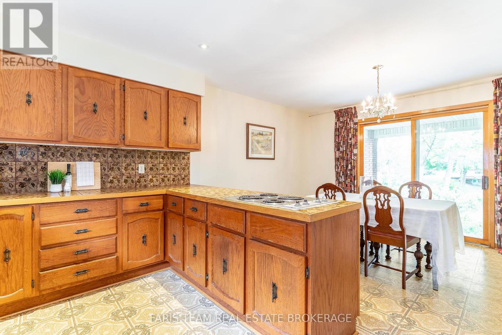 29 Lorrie Crescent, Tiny, Ontario  L0L 2T0 - Photo 9 - S12376628