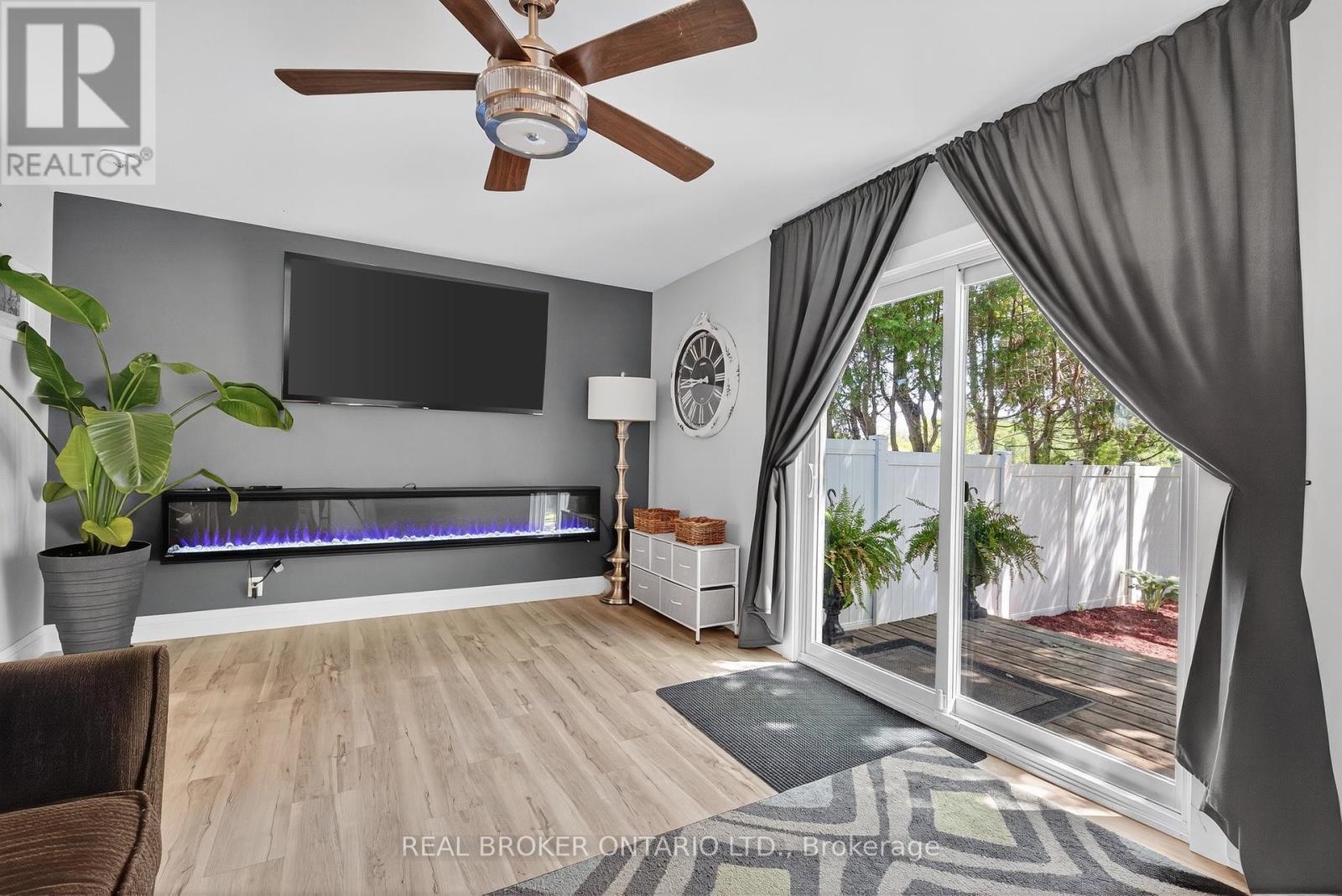 151 Atherley Road, Orillia, Ontario  L3V 1N5 - Photo 14 - S12376710