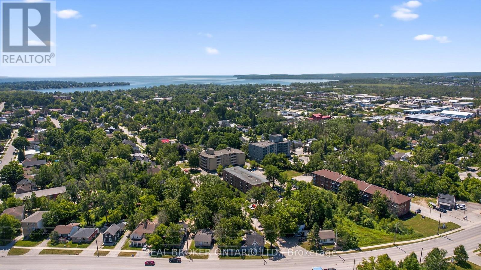 151 Atherley Road, Orillia, Ontario  L3V 1N5 - Photo 35 - S12376710