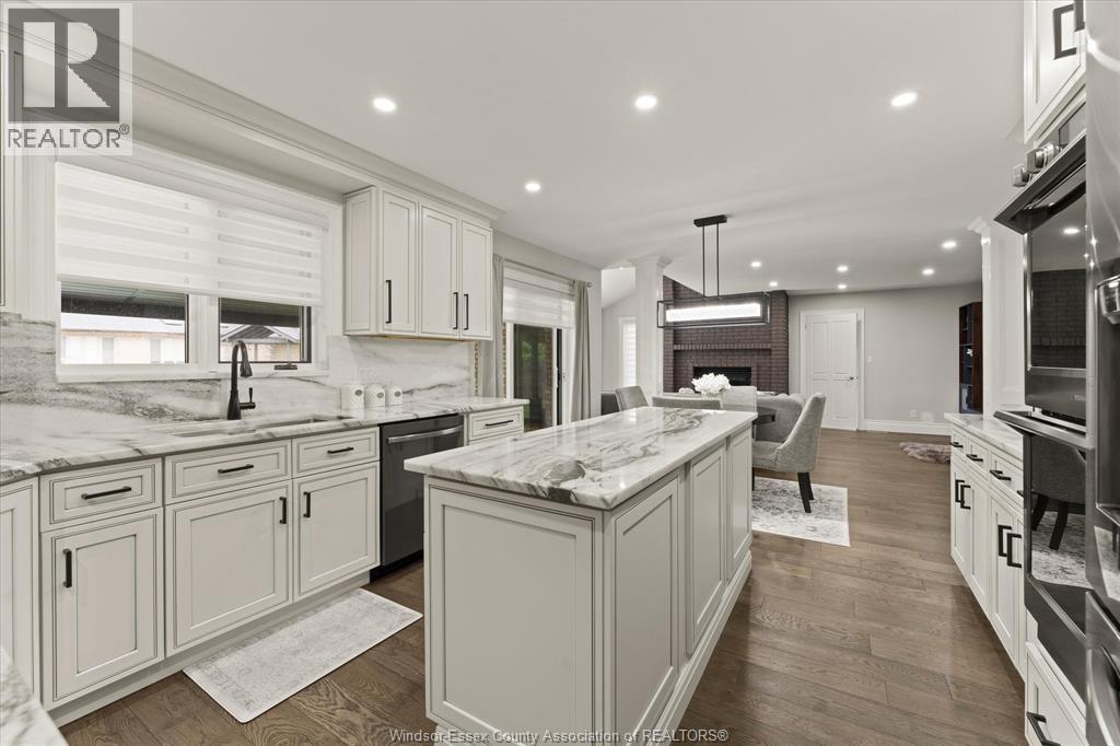 359 Elmgrove Drive, Lakeshore, Ontario  N8N 4H1 - Photo 9 - 25022210