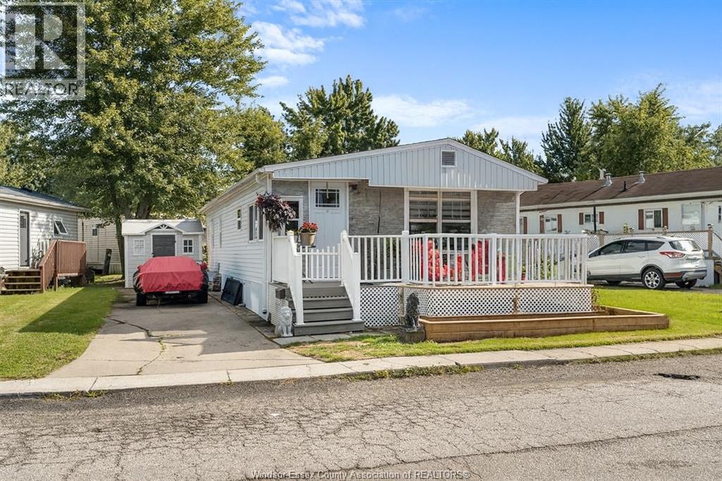 138 Dana Drive, Essex, Ontario  N8M 2A3 - Photo 2 - 25022196