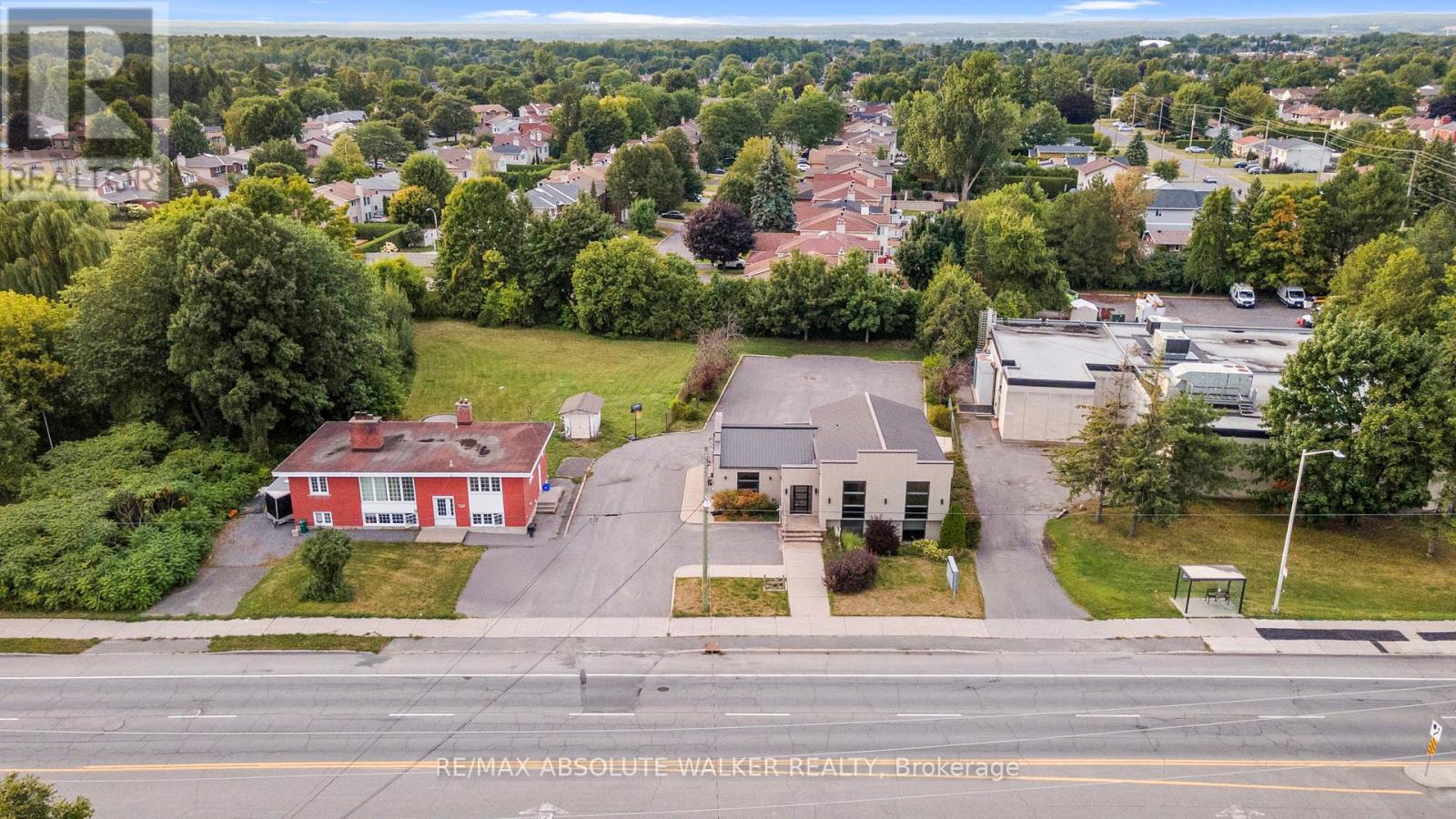 3591 Innes Road, Ottawa, Ontario  K1C 1T1 - Photo 3 - X12095741