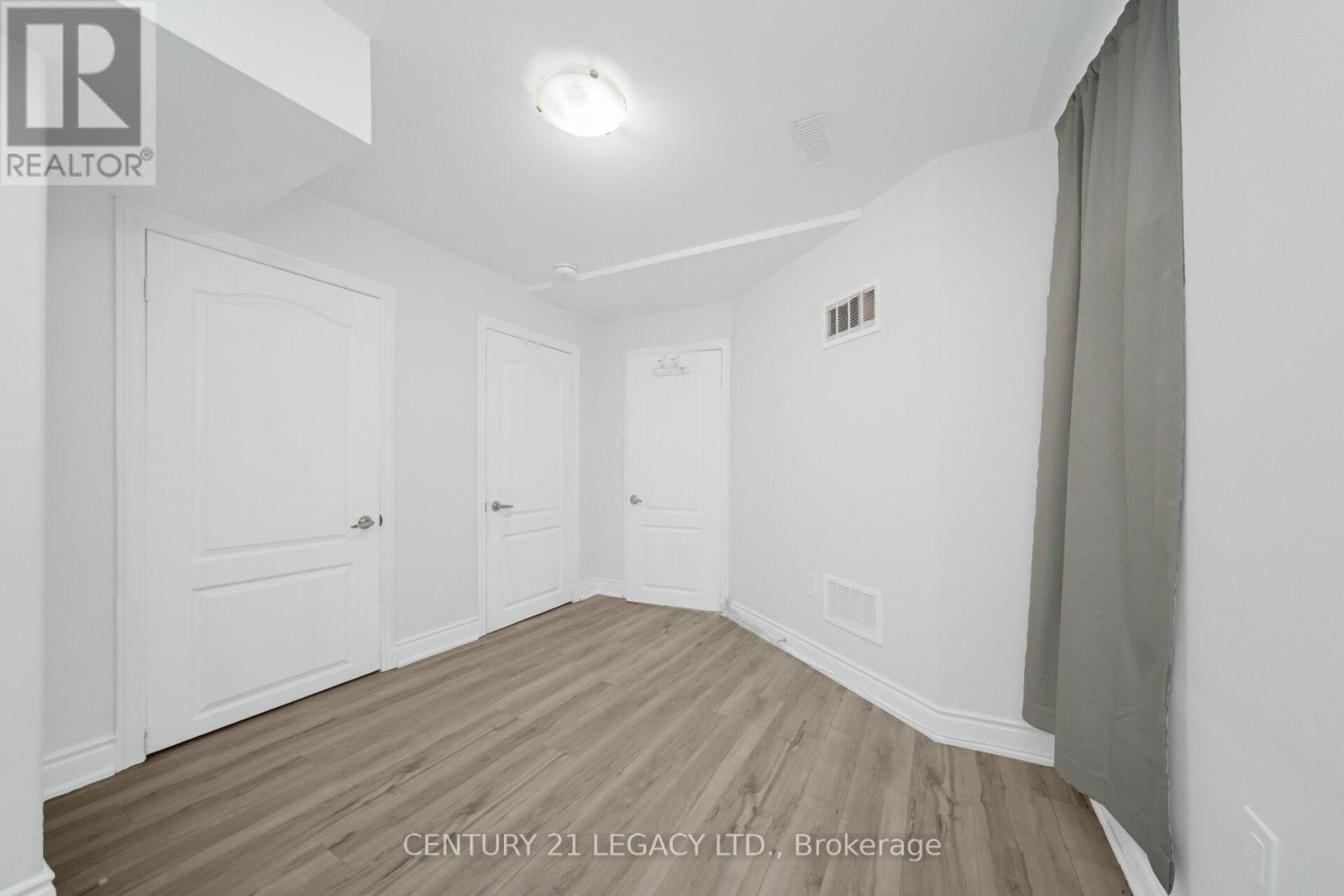 28 Sunnybrook Crescent, Brampton, Ontario  L7A 1Y2 - Photo 45 - W12376550
