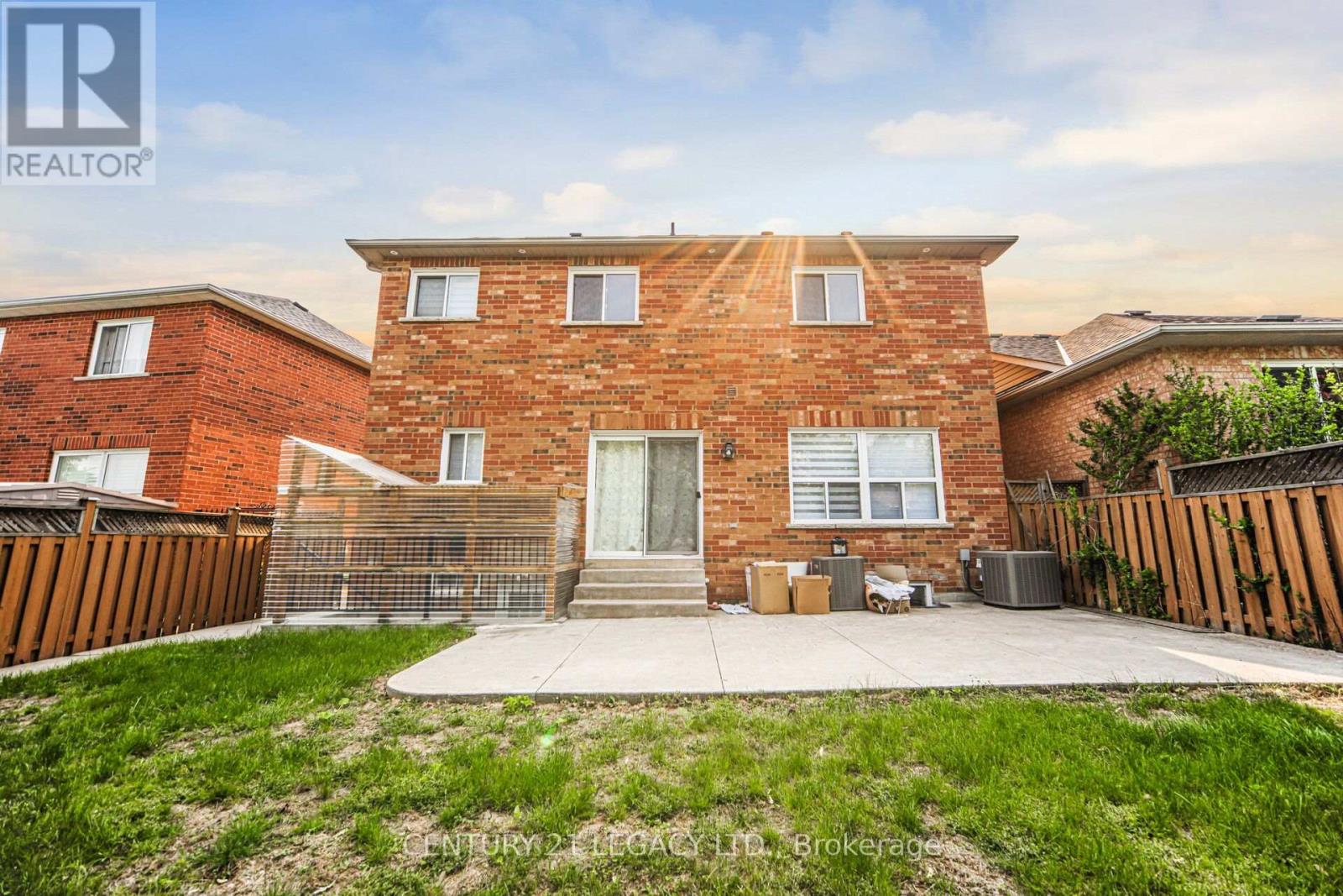 28 Sunnybrook Crescent, Brampton, Ontario  L7A 1Y2 - Photo 49 - W12376550