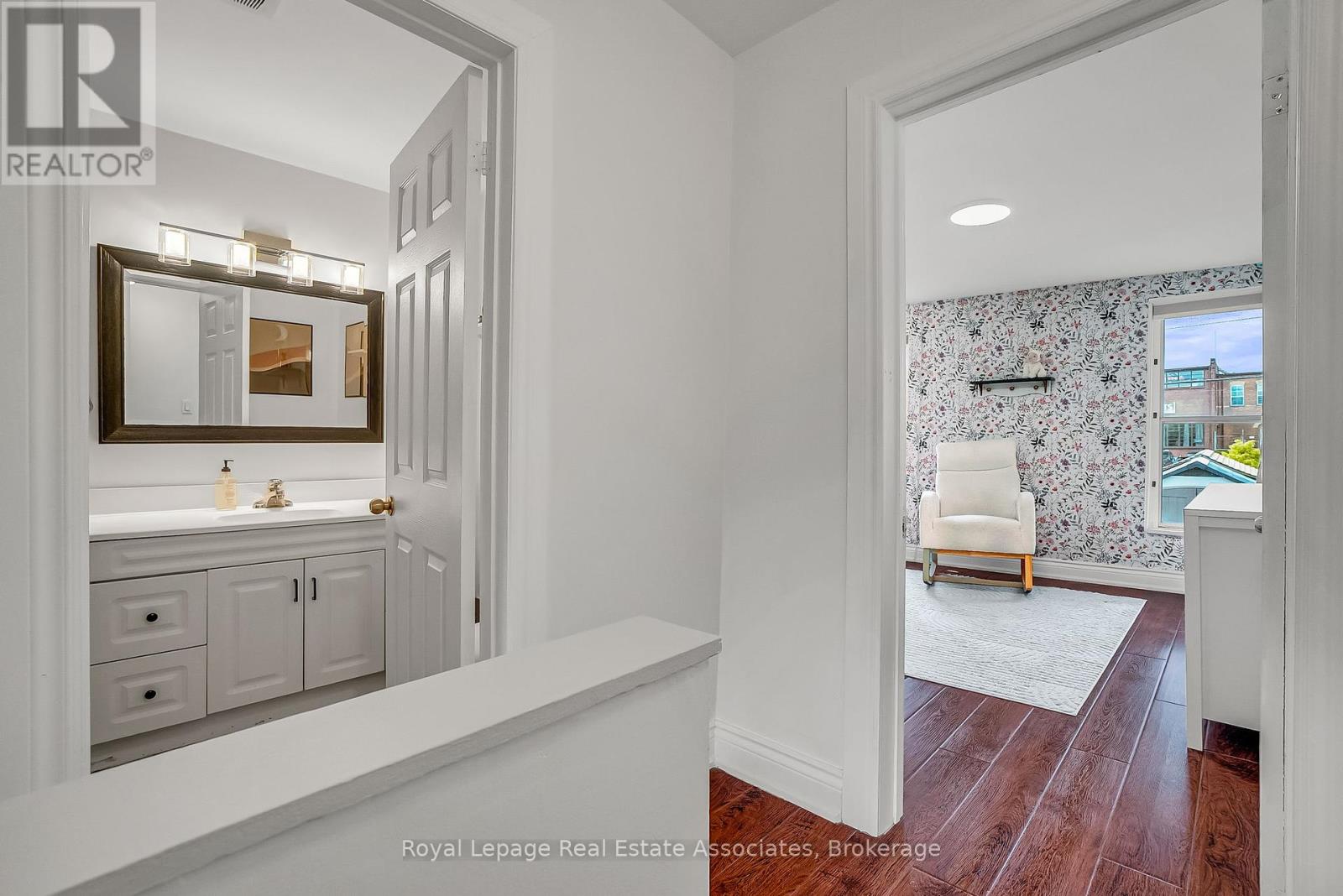 240 Sixth Street, Toronto (New Toronto), Ontario  M8V 3A7 - Photo 22 - W12376576