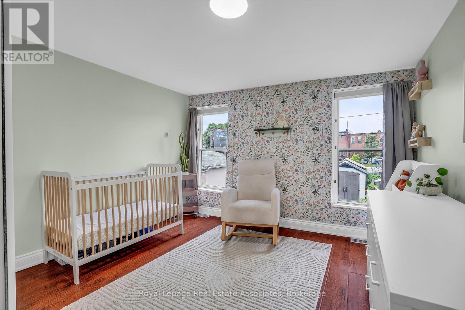 240 Sixth Street, Toronto (New Toronto), Ontario  M8V 3A7 - Photo 27 - W12376576