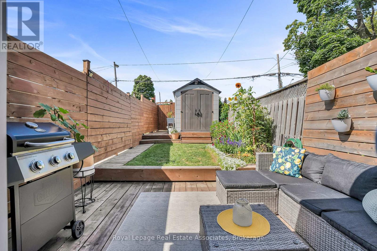 240 Sixth Street, Toronto (New Toronto), Ontario  M8V 3A7 - Photo 34 - W12376576