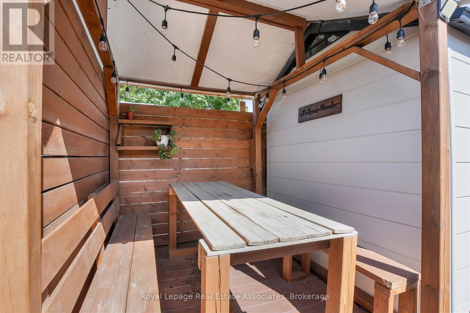 240 Sixth Street, Toronto (New Toronto), Ontario  M8V 3A7 - Photo 41 - W12376576