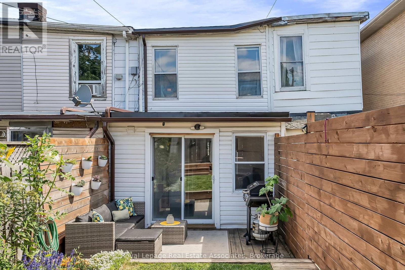 240 Sixth Street, Toronto (New Toronto), Ontario  M8V 3A7 - Photo 43 - W12376576