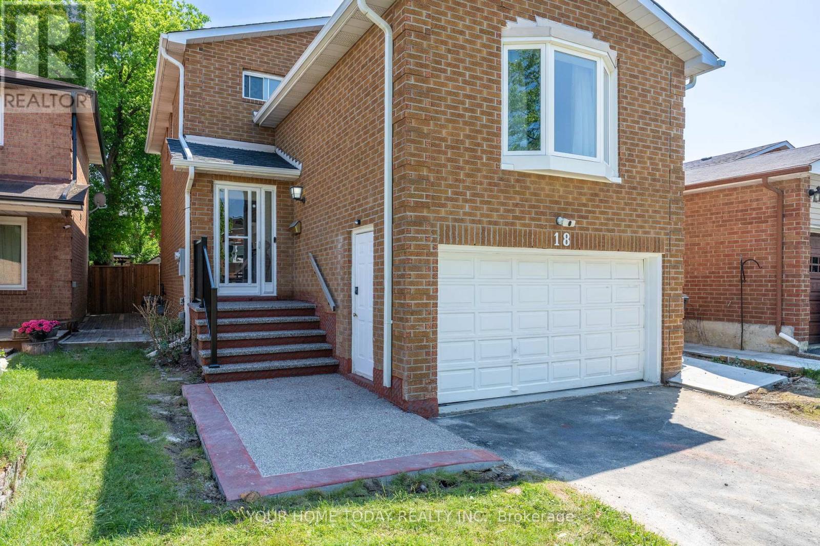 18 ALABASTER DRIVE, Brampton, Ontario