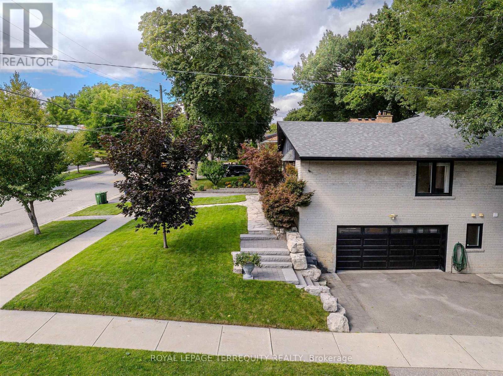Property at 92 SASKATOON DRIVE image 4