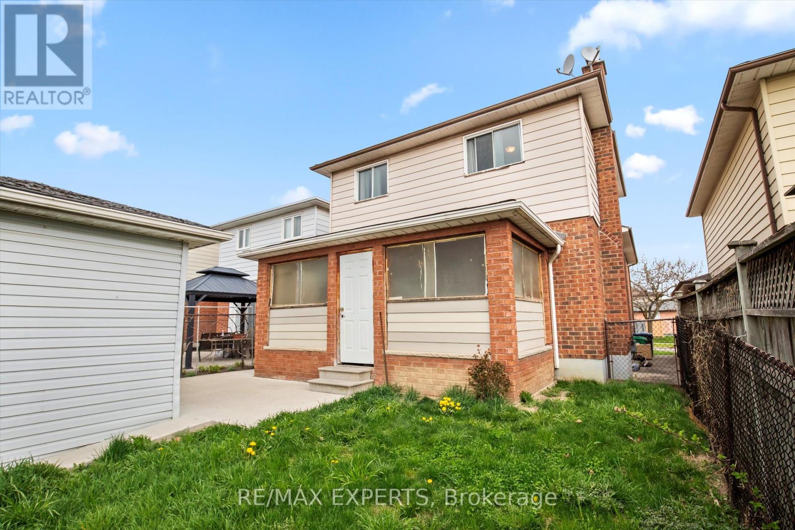 4 Martindale Crescent, Brampton, Ontario  L6X 2T9 - Photo 25 - W12376701