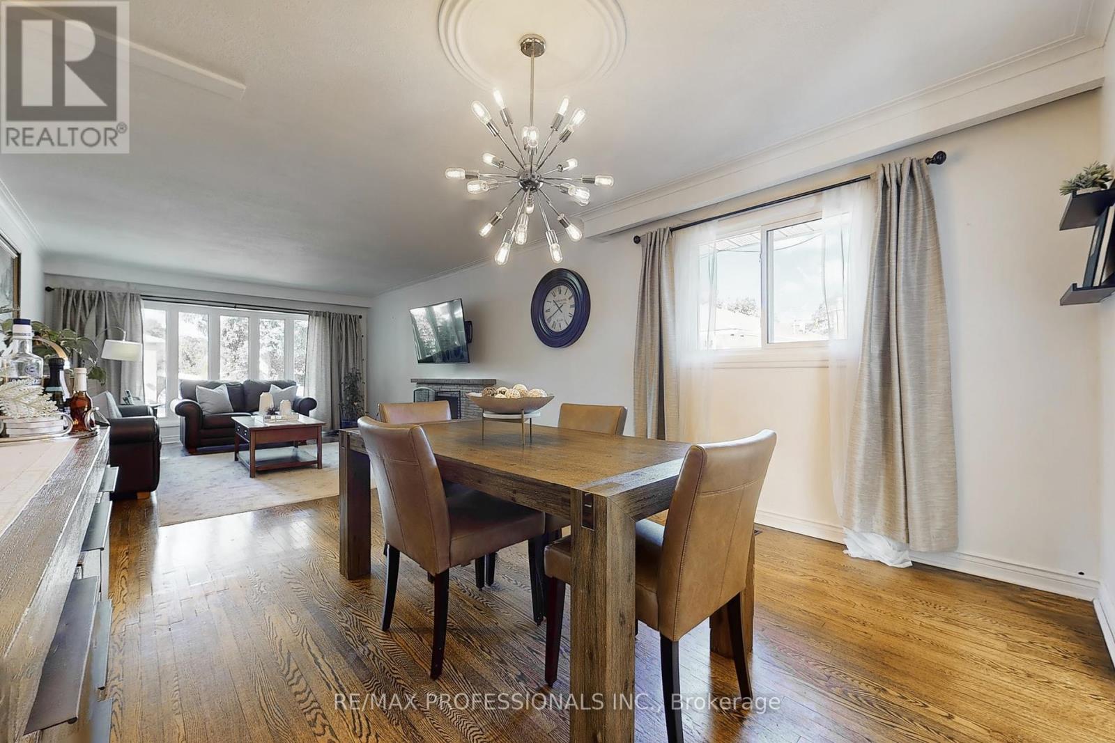 3 Hartsdale Drive, Toronto, Ontario  M9R 2S1 - Photo 10 - W12376746