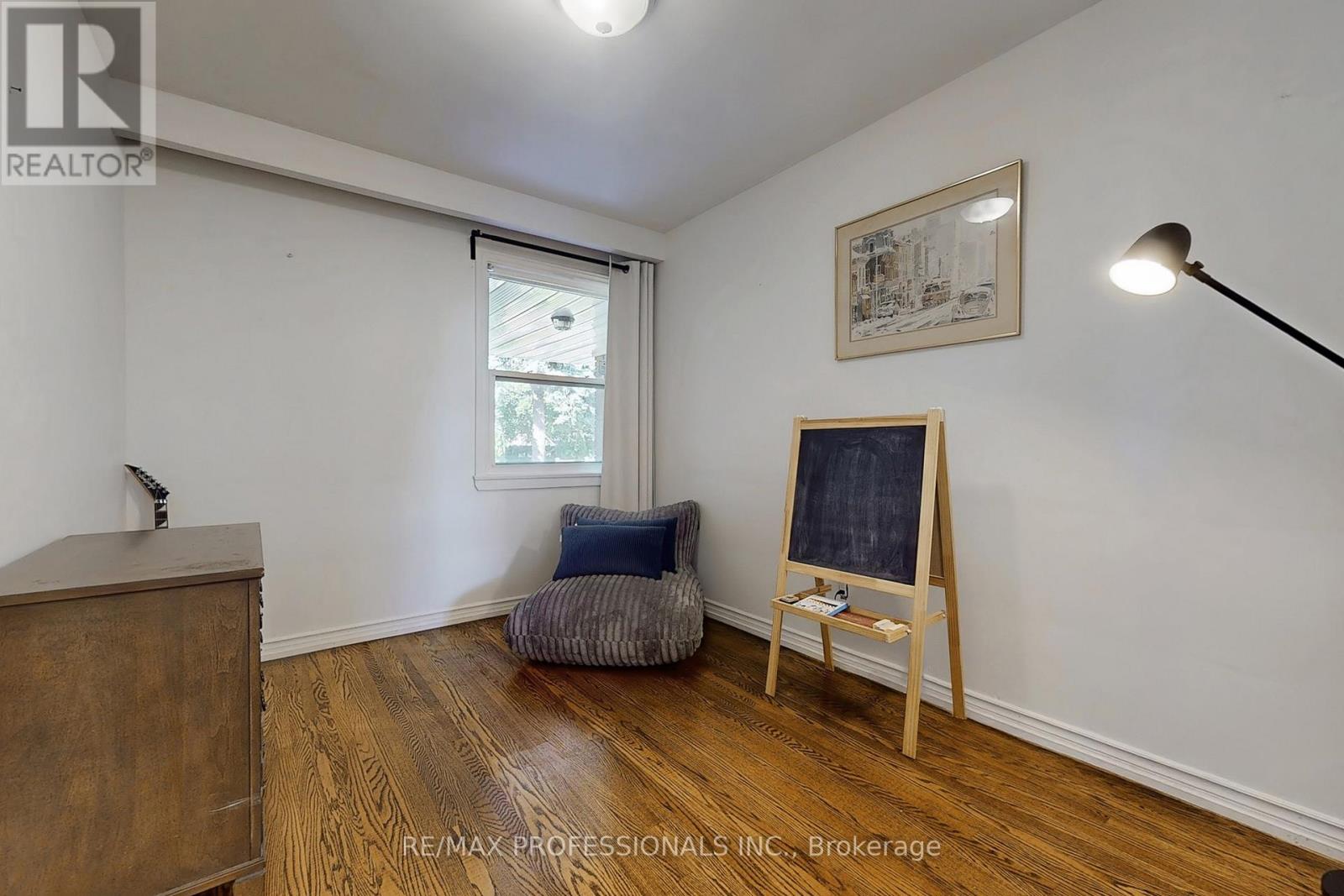 3 Hartsdale Drive, Toronto, Ontario  M9R 2S1 - Photo 22 - W12376746