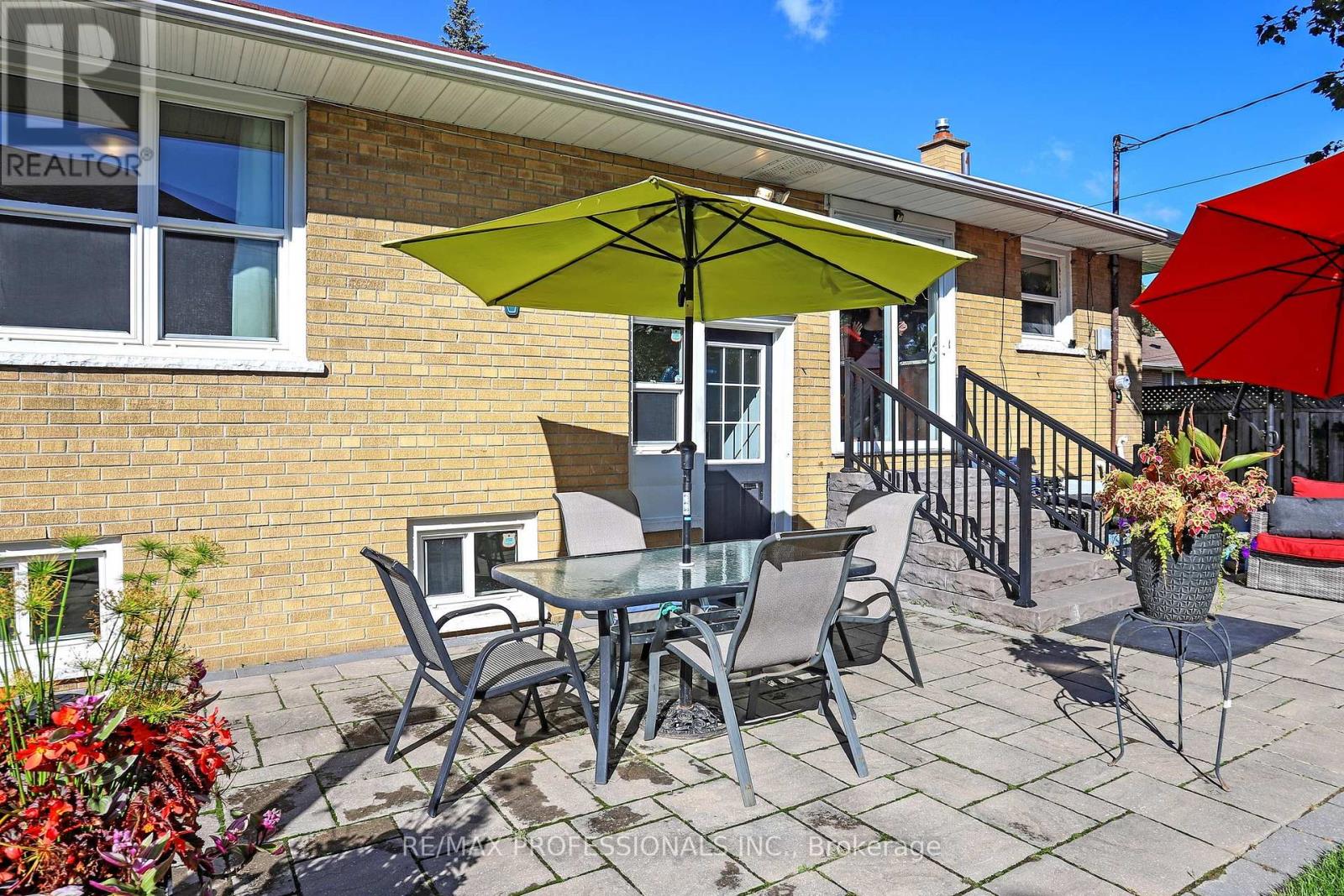 3 Hartsdale Drive, Toronto, Ontario  M9R 2S1 - Photo 37 - W12376746