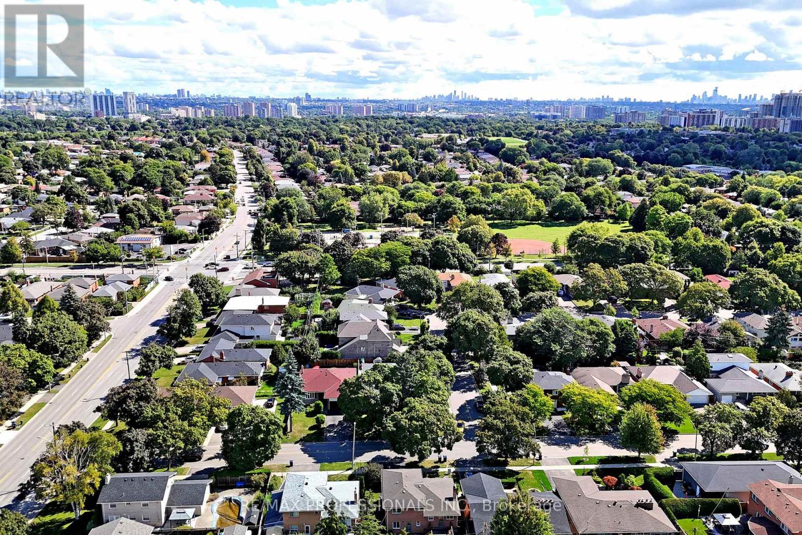 3 Hartsdale Drive, Toronto, Ontario  M9R 2S1 - Photo 41 - W12376746