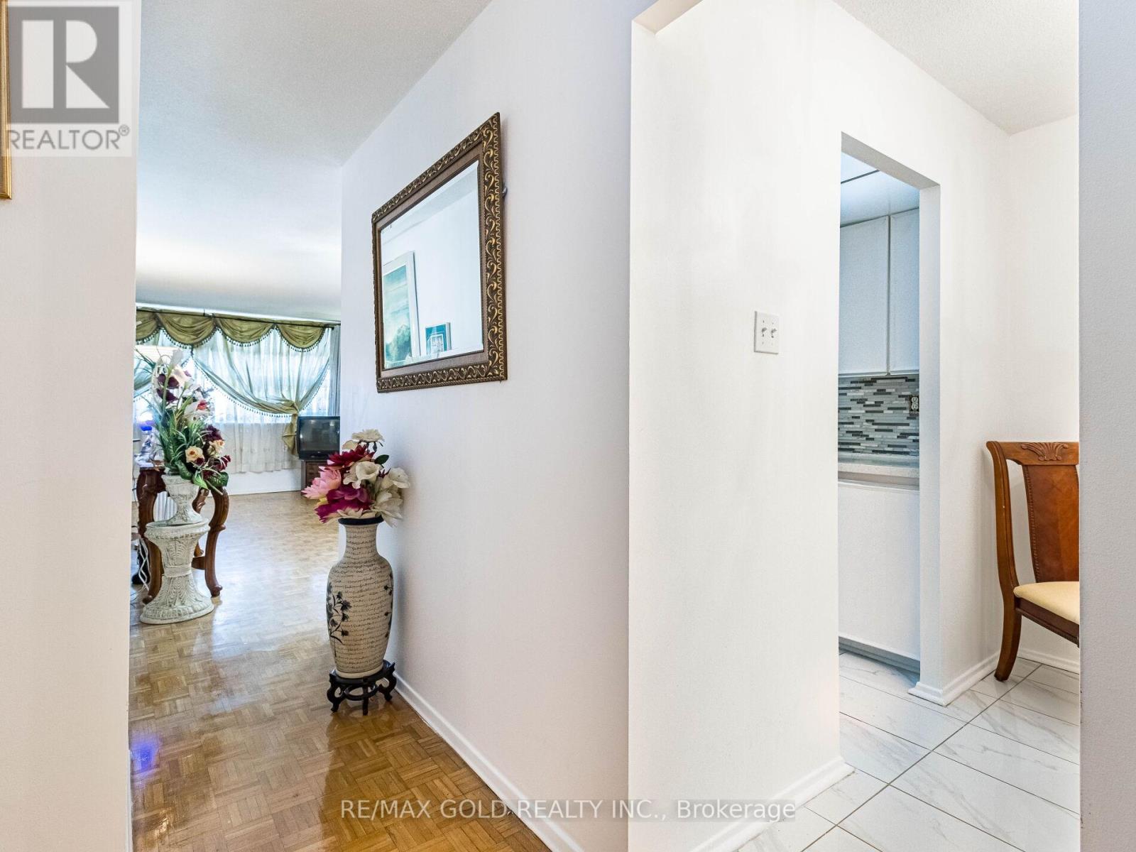 610 - 4 Lisa Street, Brampton, Ontario  L6T 4B6 - Photo 13 - W12376759