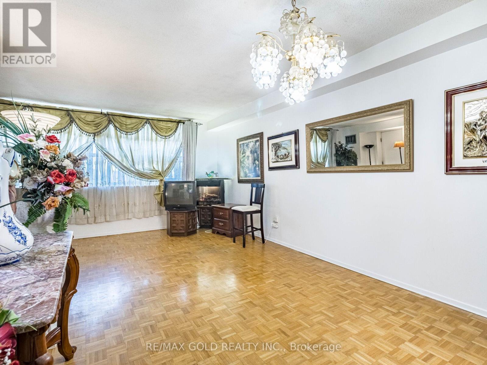 610 - 4 Lisa Street, Brampton, Ontario  L6T 4B6 - Photo 25 - W12376759