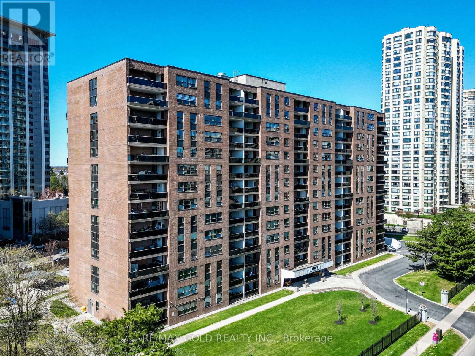 610 - 4 Lisa Street, Brampton, Ontario  L6T 4B6 - Photo 3 - W12376759