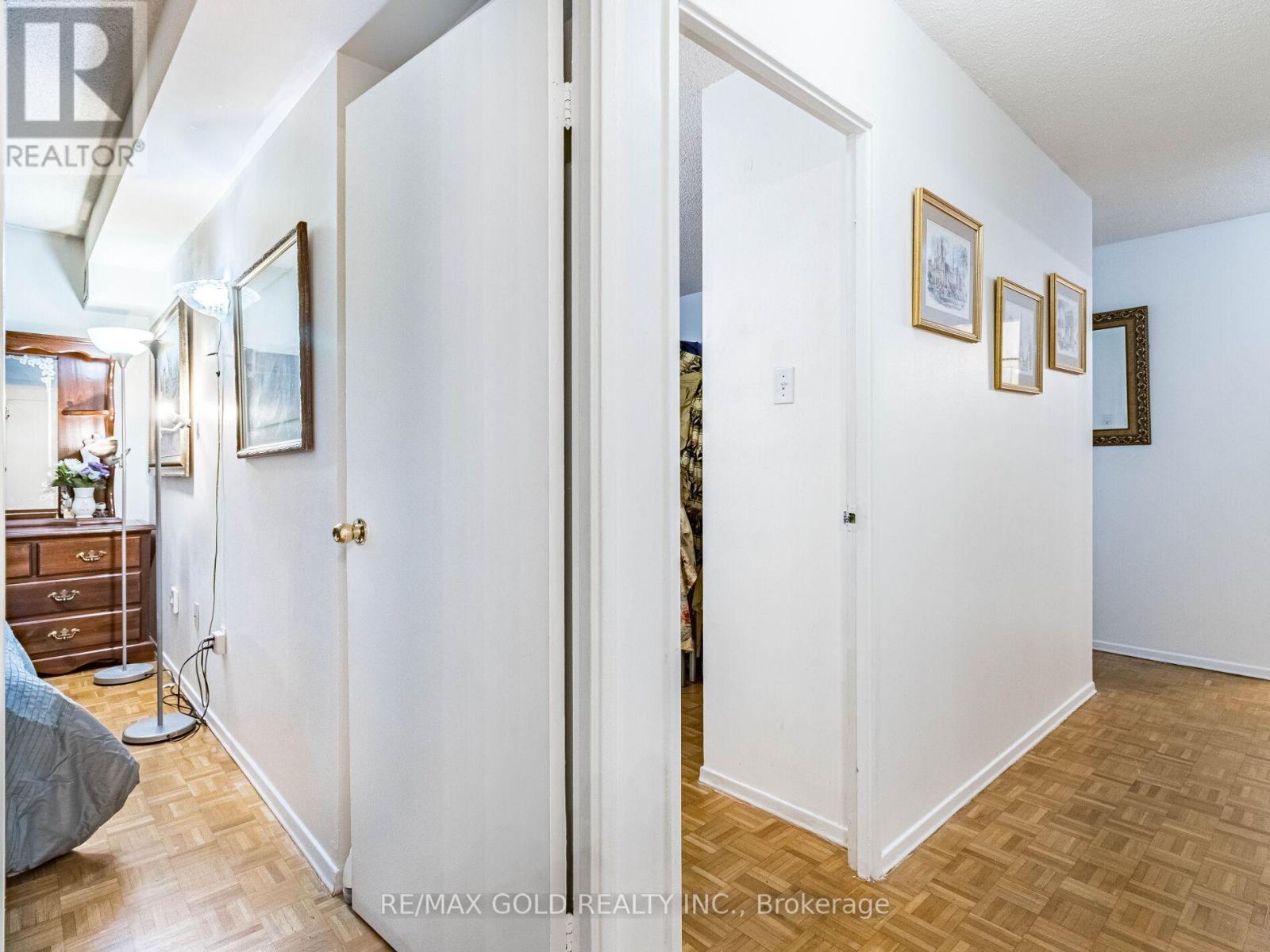 610 - 4 Lisa Street, Brampton, Ontario  L6T 4B6 - Photo 34 - W12376759