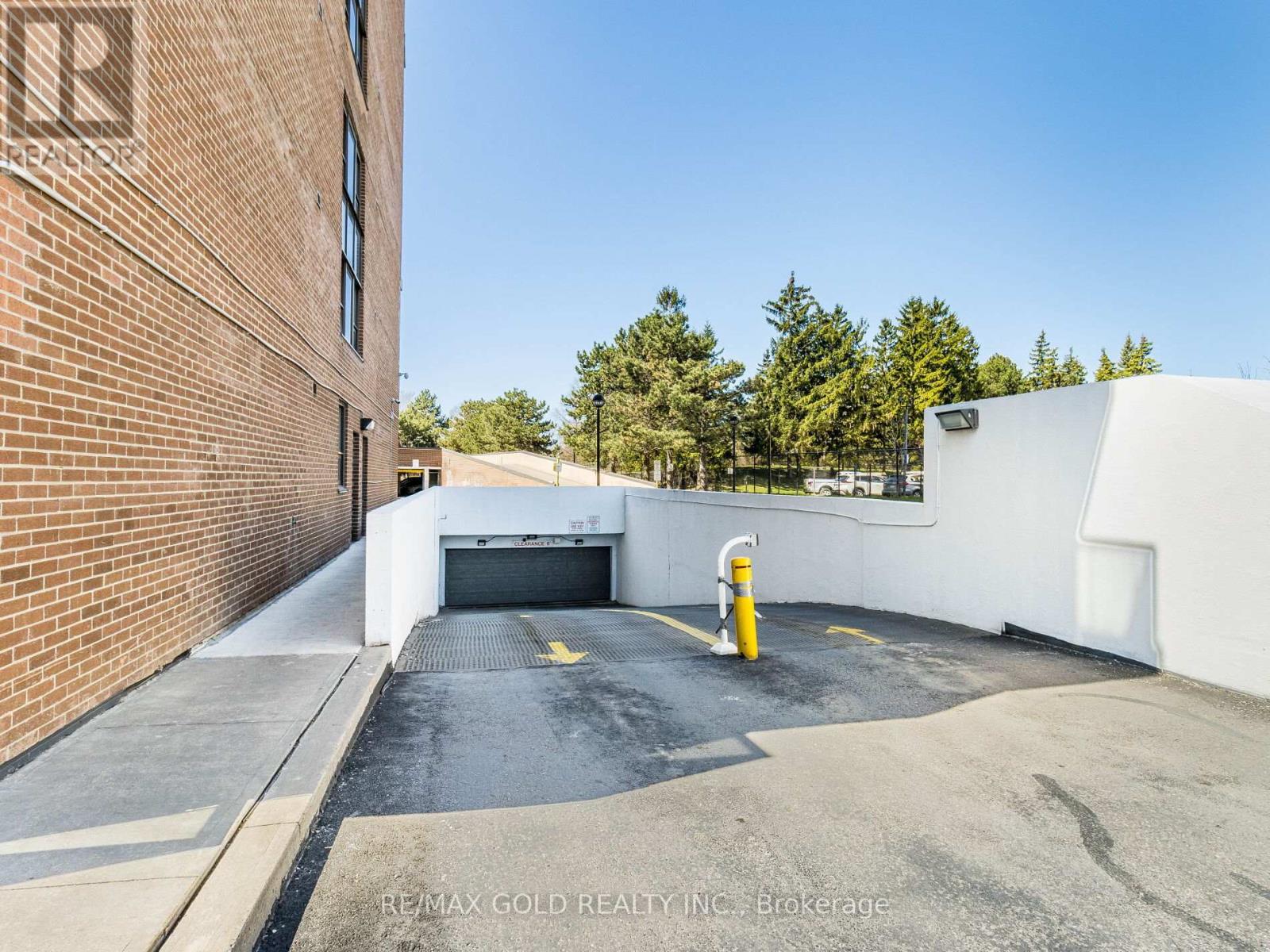 610 - 4 Lisa Street, Brampton, Ontario  L6T 4B6 - Photo 45 - W12376759