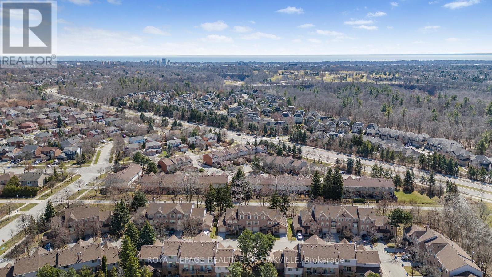 34 - 2272 Mowat Avenue, Oakville (Ro River Oaks), Ontario  L6H 5L8 - Photo 32 - W12376793