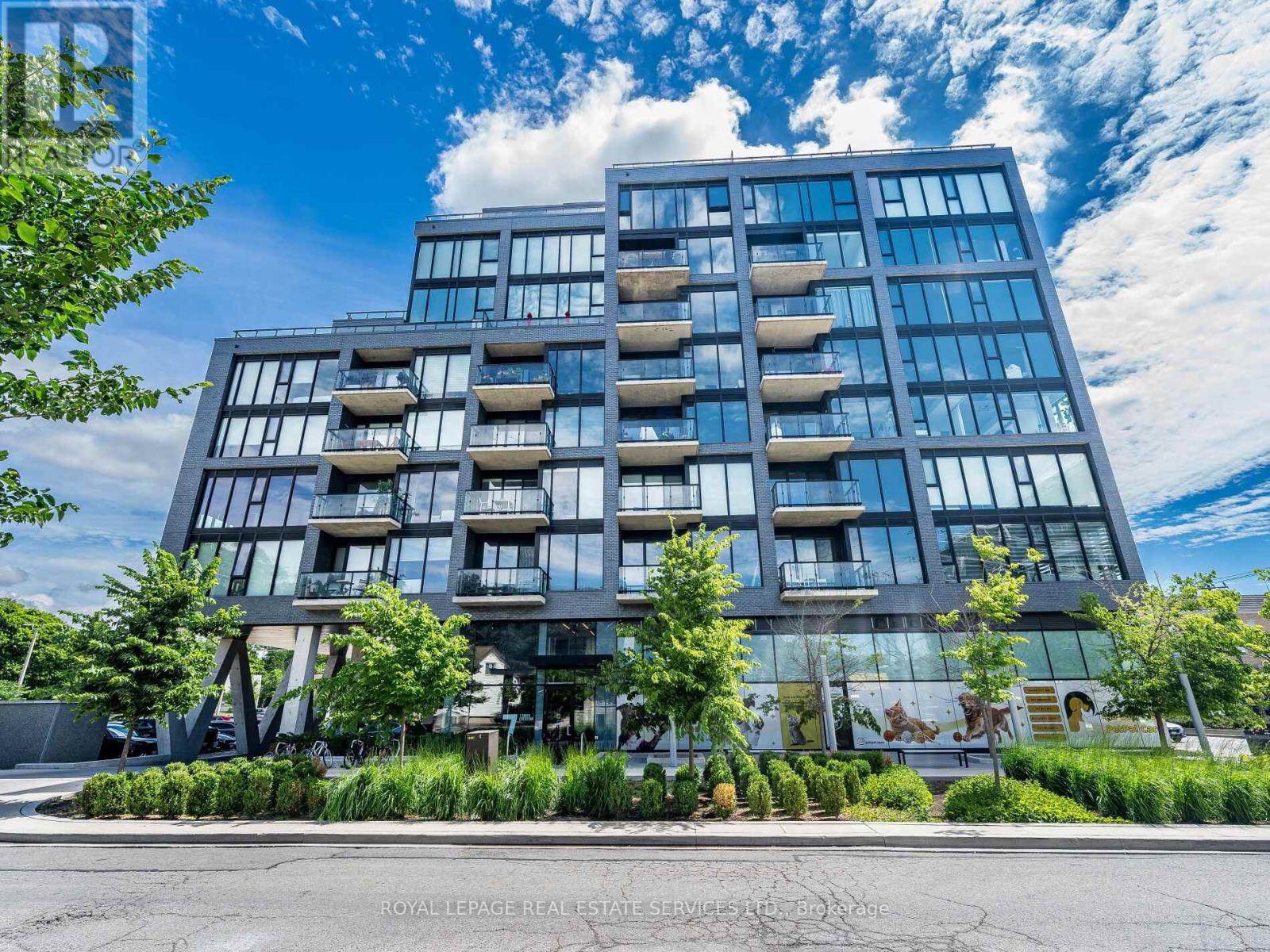 312 - 7 Smith Crescent, Toronto (Stonegate-Queensway), Ontario  M8Z 0Z3 - Photo 1 - W12376828