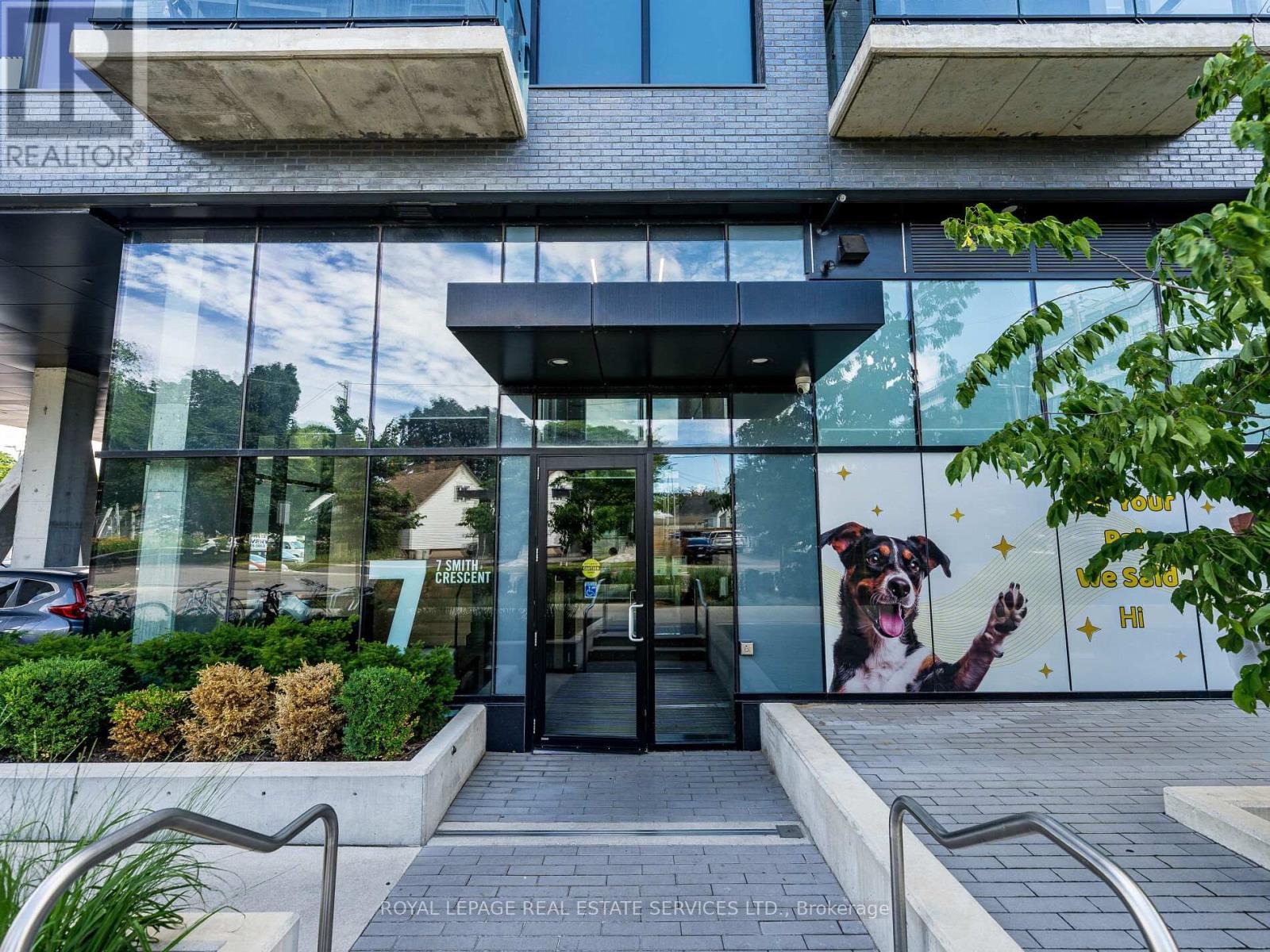 312 - 7 Smith Crescent, Toronto (Stonegate-Queensway), Ontario  M8Z 0Z3 - Photo 3 - W12376828
