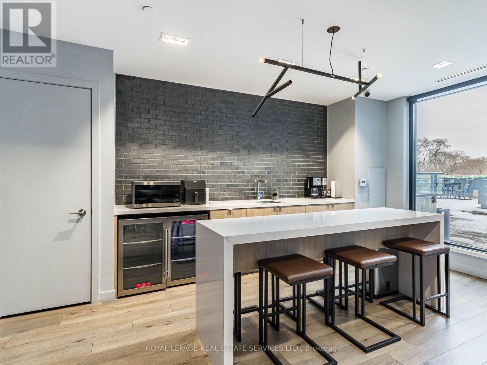 312 - 7 Smith Crescent, Toronto (Stonegate-Queensway), Ontario  M8Z 0Z3 - Photo 35 - W12376828
