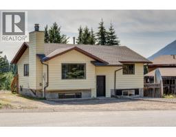 732 BALMER Crescent, elkford, British Columbia