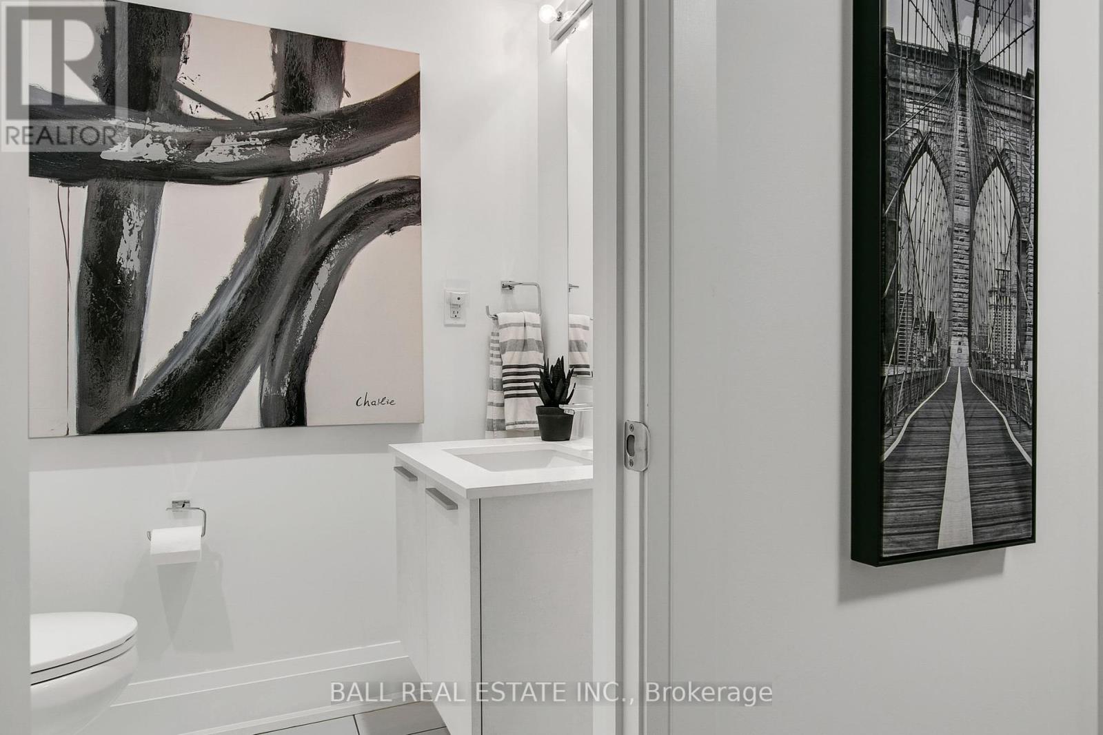 255 Smallwood Circle, Vaughan, Ontario  L4J 0K8 - Photo 47 - N12377195