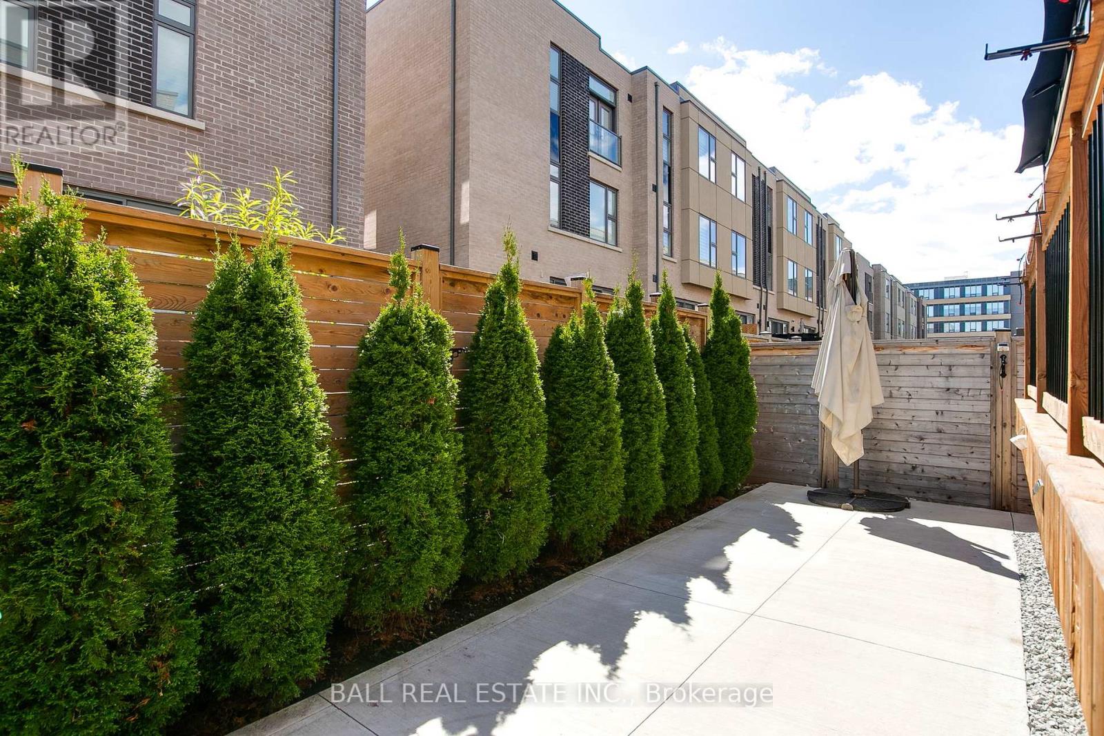 255 Smallwood Circle, Vaughan, Ontario  L4J 0K8 - Photo 48 - N12377195