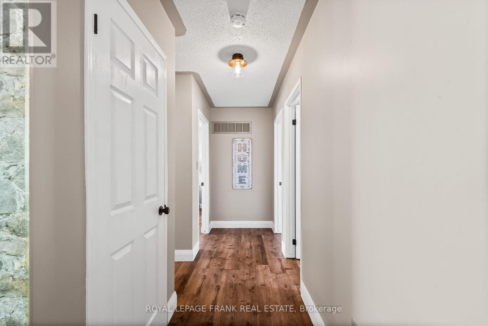 8 Brookside Street, Cavan Monaghan, Ontario  L0A 1G0 - Photo 14 - X12377016