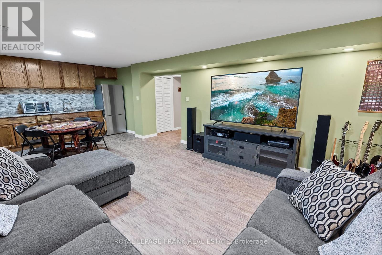 8 Brookside Street, Cavan Monaghan, Ontario  L0A 1G0 - Photo 22 - X12377016