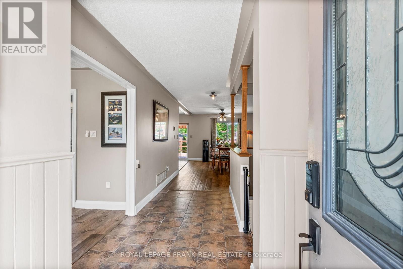 8 Brookside Street, Cavan Monaghan, Ontario  L0A 1G0 - Photo 5 - X12377016