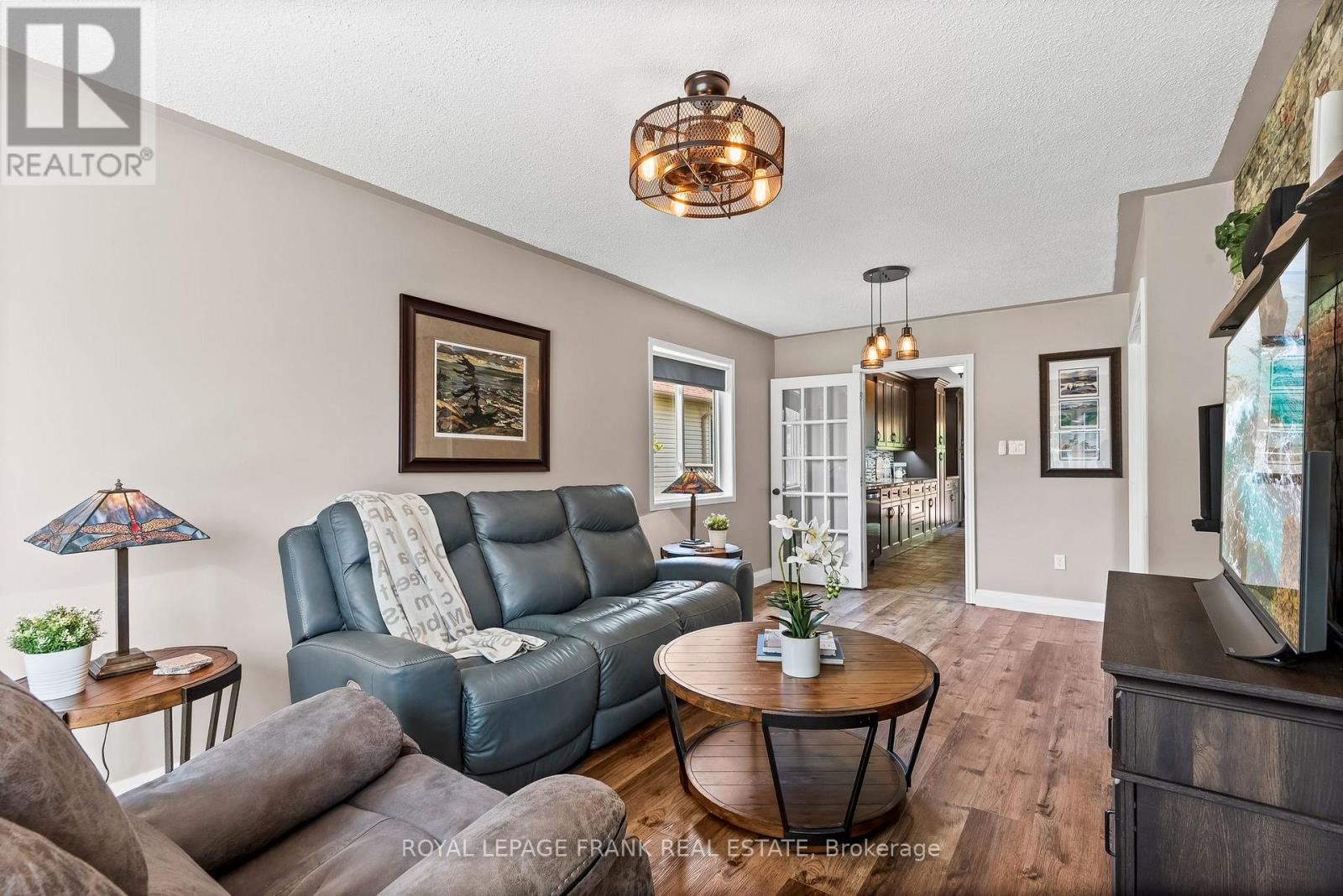 8 Brookside Street, Cavan Monaghan, Ontario  L0A 1G0 - Photo 8 - X12377016