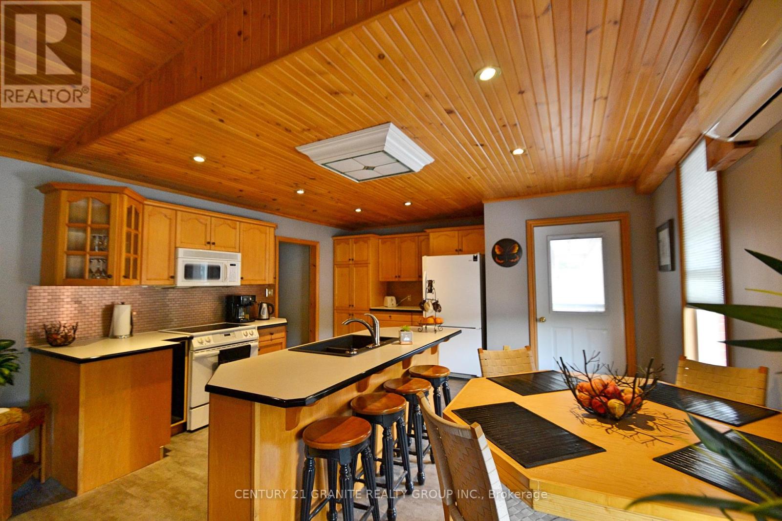 2 Bridge Street W, Bancroft, Ontario  K0L 1C0 - Photo 4 - X12377178