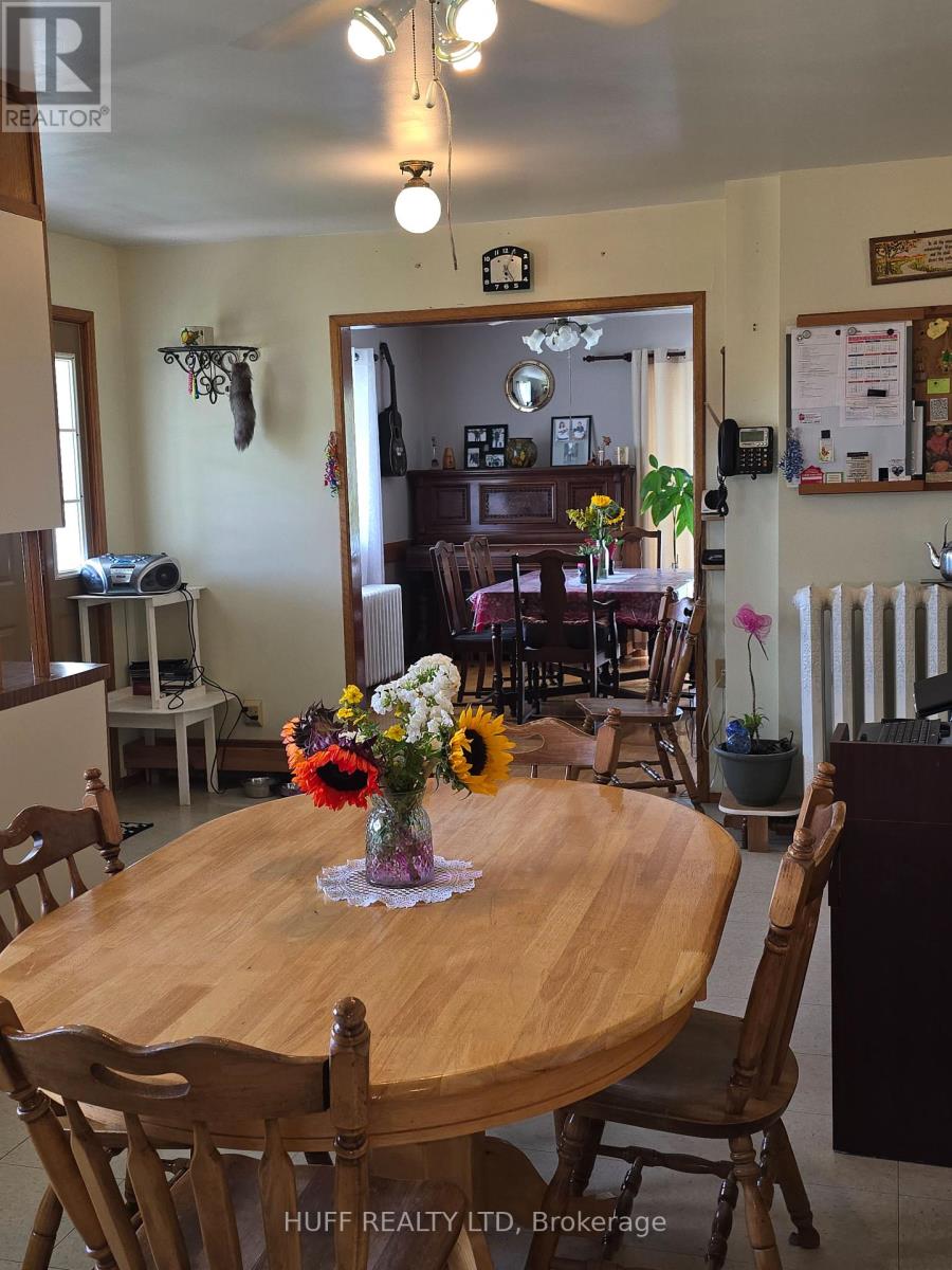 354411 624 Highway, Englehart, Ontario  P0J 1H0 - Photo 16 - T12377034