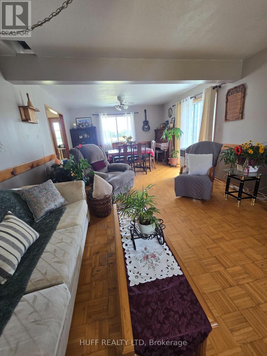 354411 624 Highway, Englehart, Ontario  P0J 1H0 - Photo 17 - T12377034