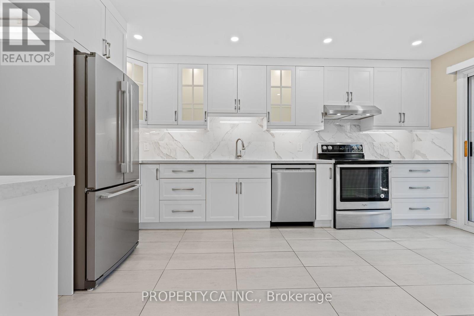 Property at 37 BLACK HAWK WAY image 1