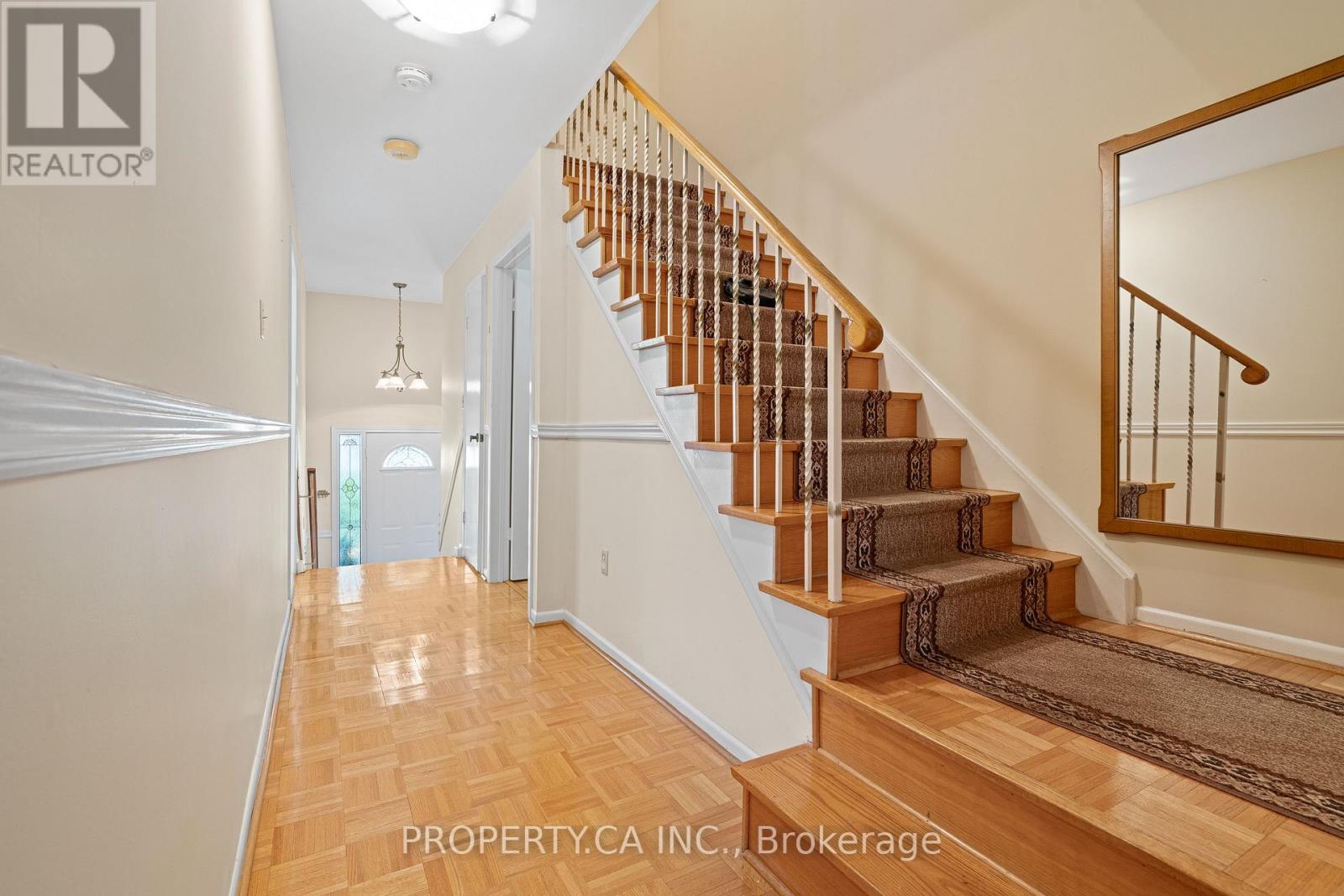 37 Black Hawk Way, Toronto, Ontario  M2R 3L5 - Photo 11 - C12376886