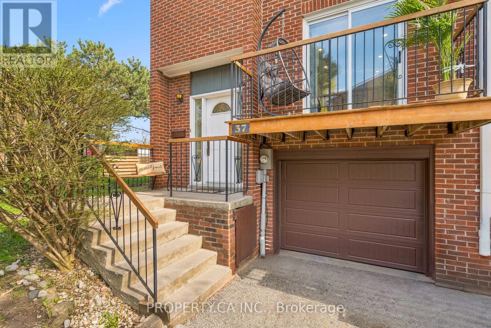 Property at 37 BLACK HAWK WAY image 3