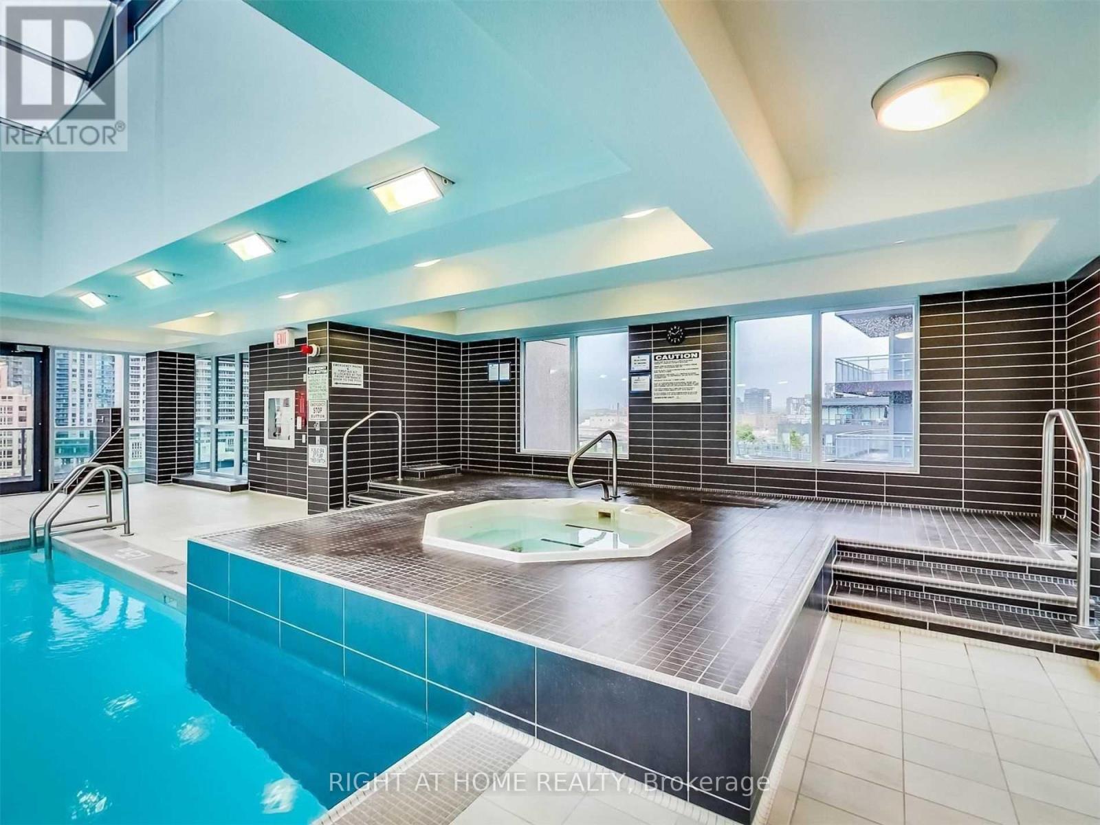 734 - 600 Fleet Street, Toronto, Ontario  M5V 1B7 - Photo 10 - C12376918